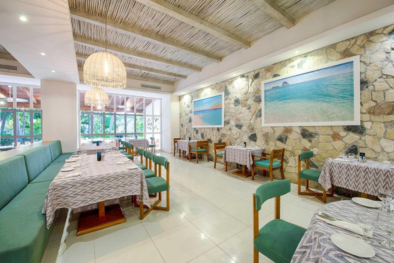 Grand Sirenis Punta Cana Resort & Aquagames Uvero Alto Eksteriør billede Restaurant