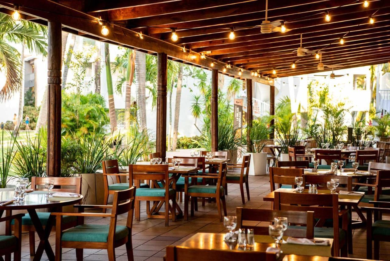Grand Sirenis Punta Cana Resort & Aquagames Uvero Alto Eksteriør billede The interior of the restaurant