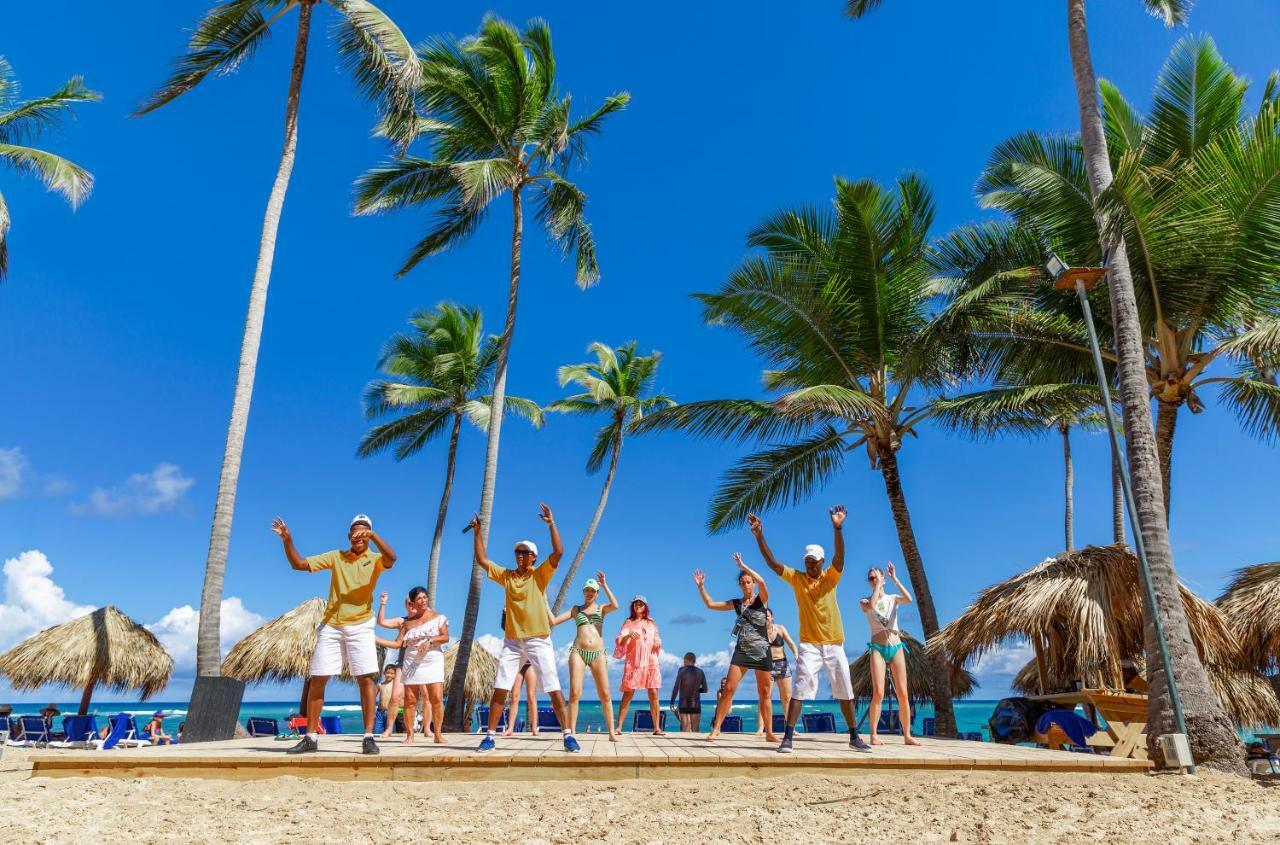 Grand Sirenis Punta Cana Resort & Aquagames Uvero Alto Eksteriør billede ZUMBA® Gold