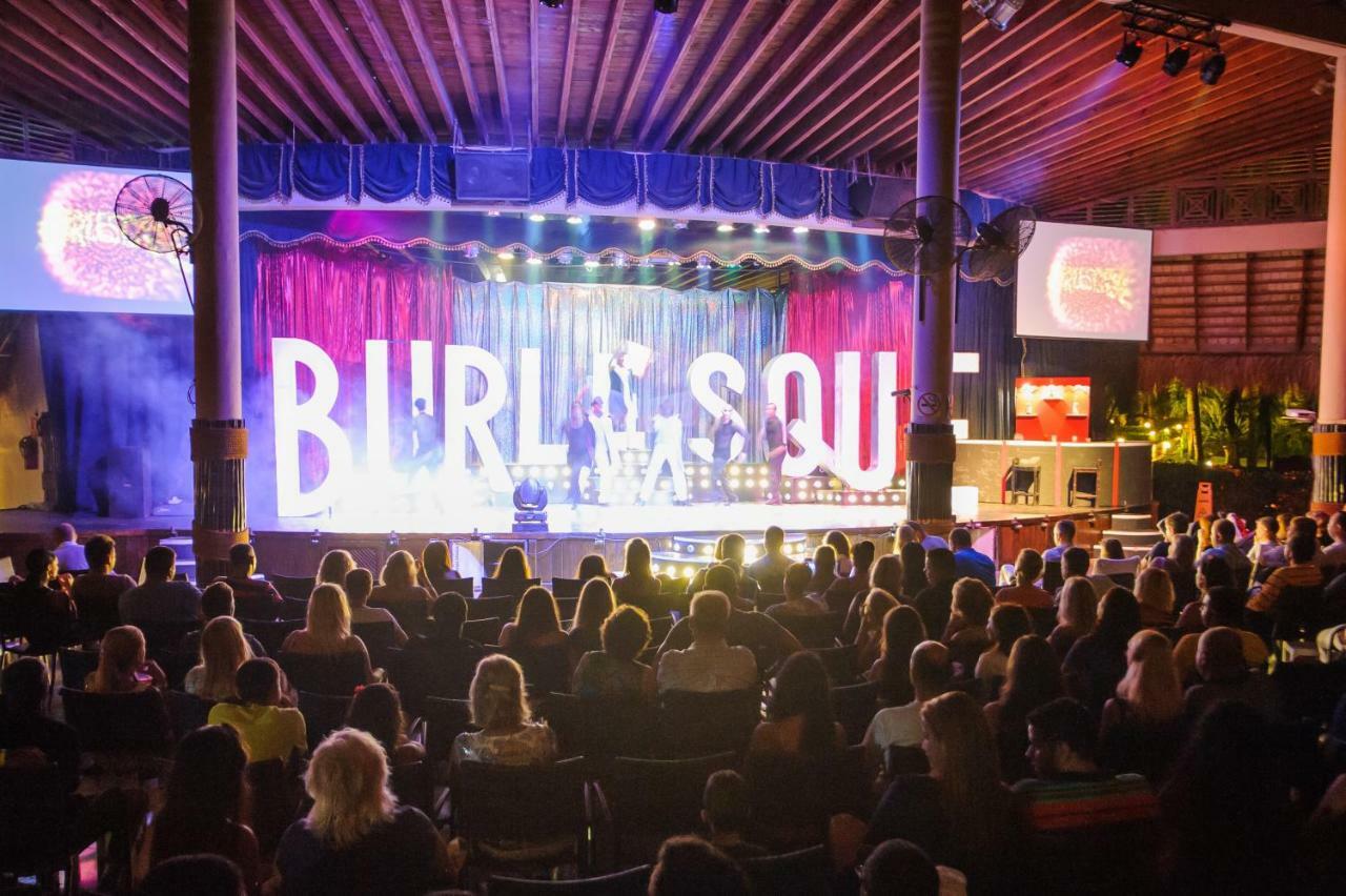 Grand Sirenis Punta Cana Resort & Aquagames Uvero Alto Eksteriør billede The stage at the 2016 BURLY Awards